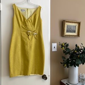 Kay Unger yellow sheath dress. Size 12. Sleeveless
